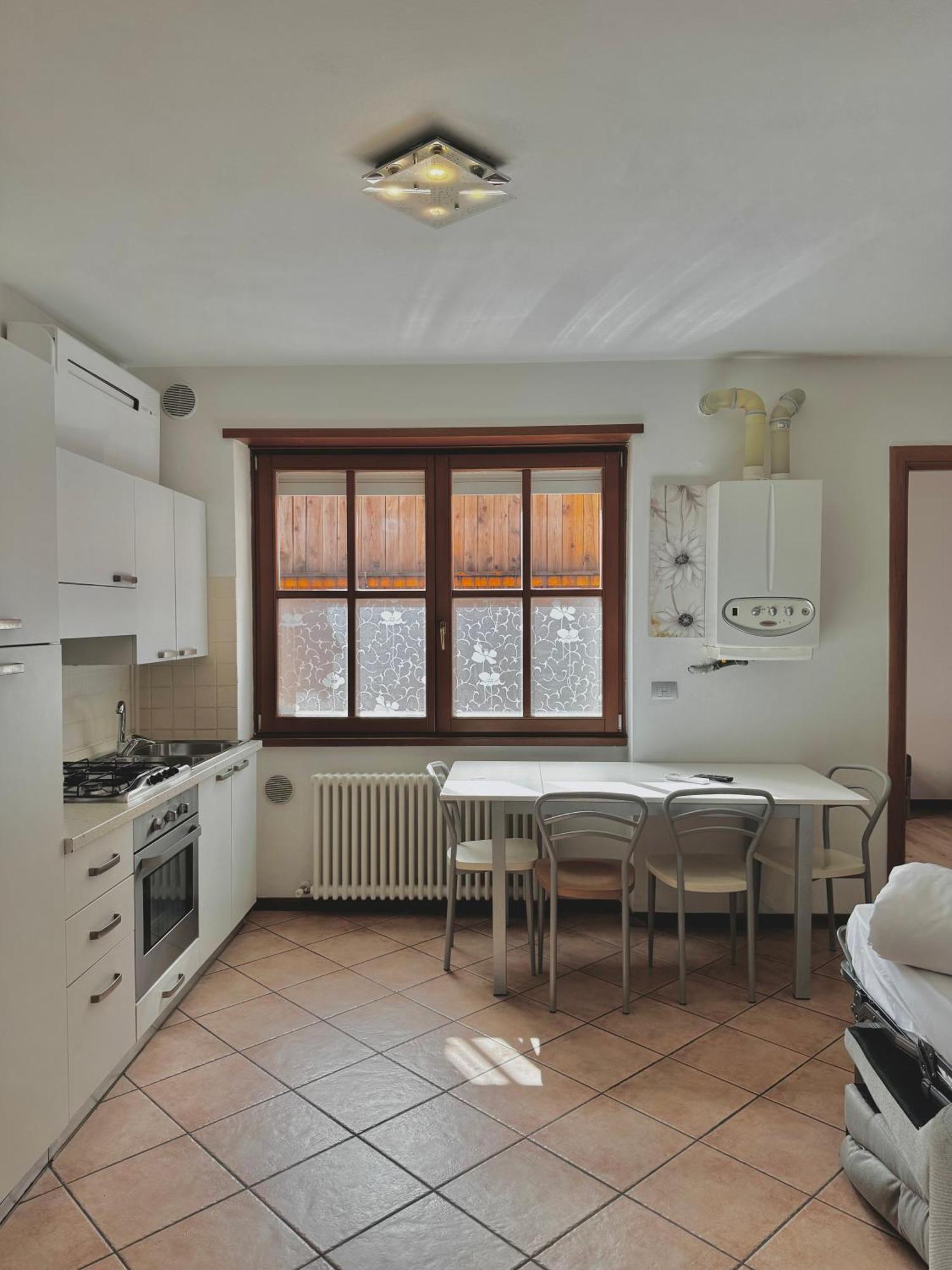 Sweet Spot Aparthotel Riva del Garda Buitenkant foto