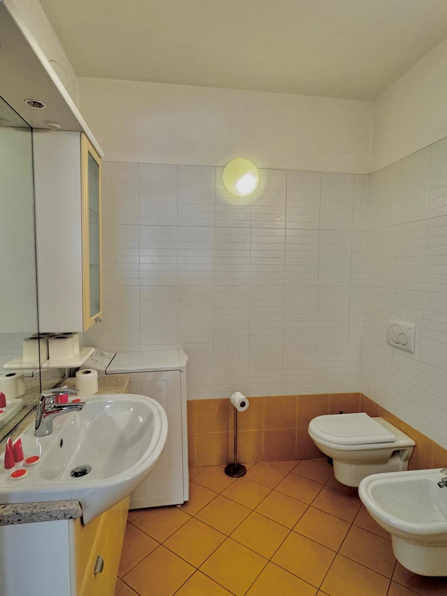 Sweet Spot Aparthotel Riva del Garda Buitenkant foto