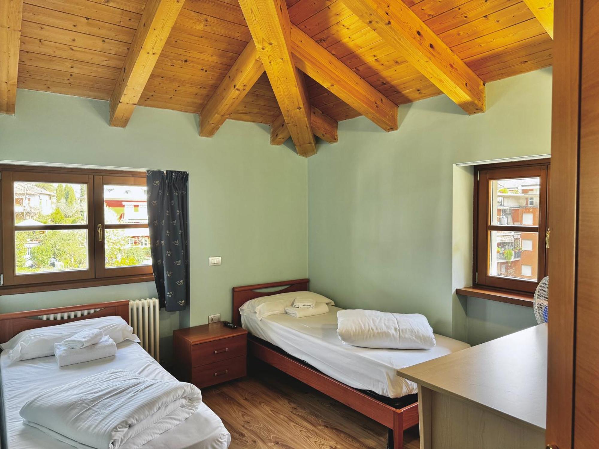 Sweet Spot Aparthotel Riva del Garda Buitenkant foto